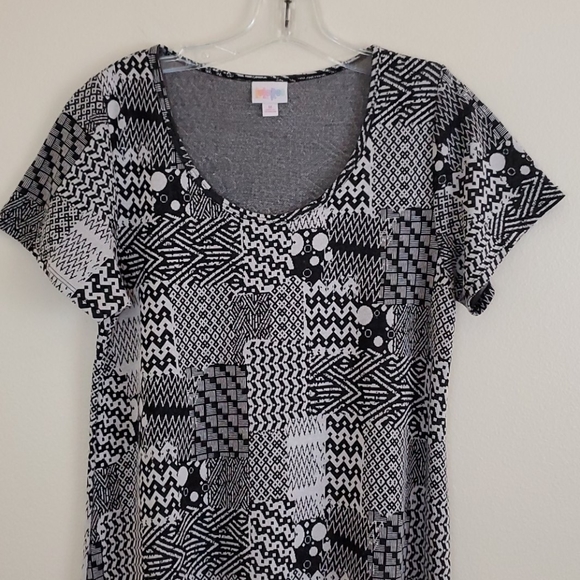 Lularoe Black & White Short Sleeve Top M - Picture 2 of 8